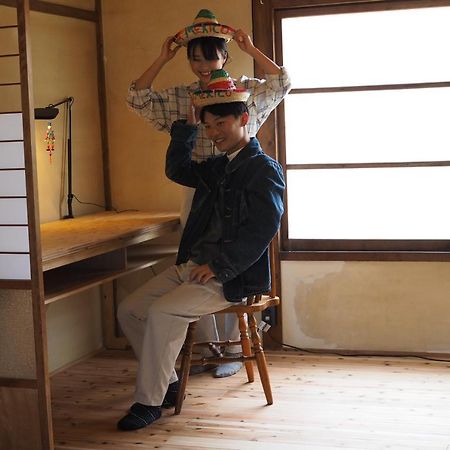 岡邸 Apartment Tonosho  Exterior photo